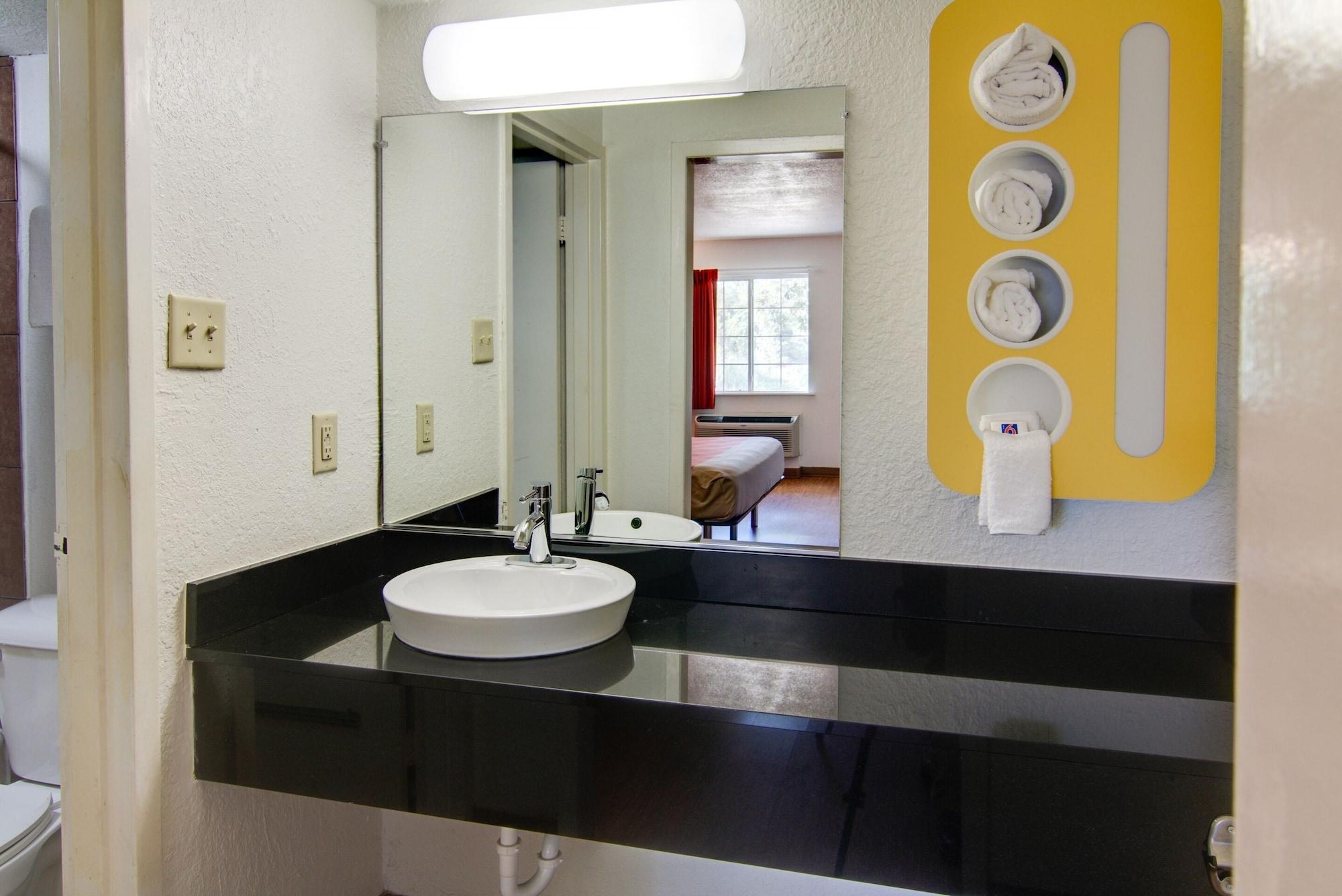 Motel 6-Mount Pleasant, Tx Eksteriør bilde